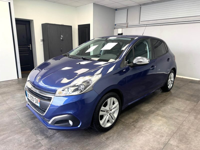 PEUGEOT 208 1.2 ESSENCE 82 CH SYLE 5PLACES 2017
