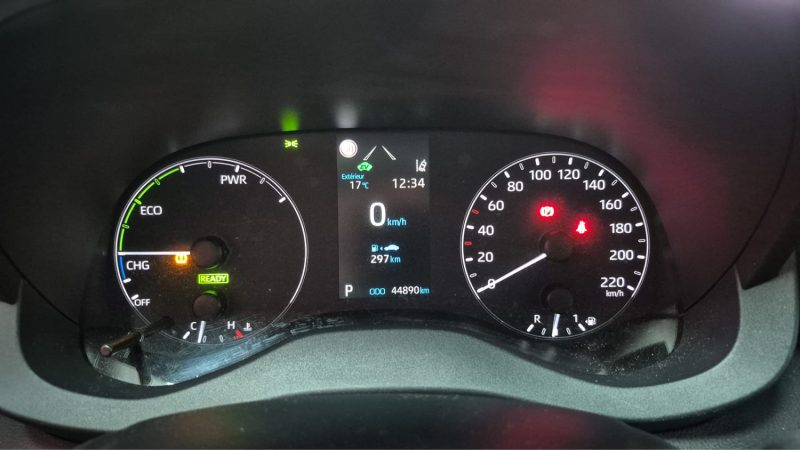 TOYOTA YARIS 4 BERLINE 116cv DYNAMIC/1 ERE MAIN/TVA RECUPERABLE