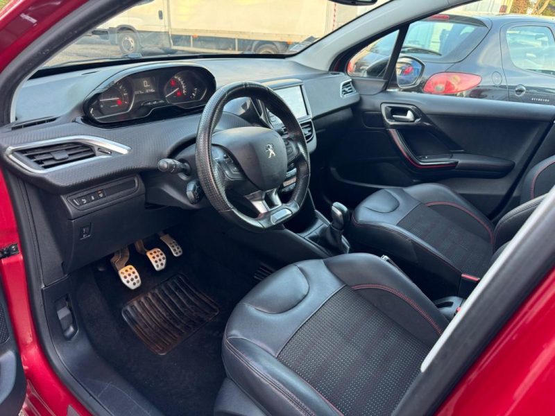 PEUGEOT 208 1.2 PURETECH 110CH ALLURE S&S 5P 2016