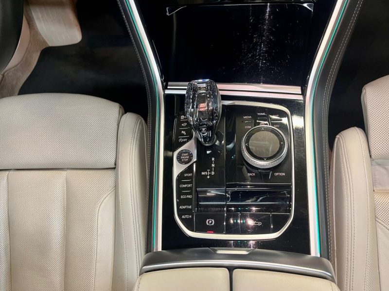 B.M.W. SERIE 8 840D 3.0D - 24V L6 BI-TURBO XDrive