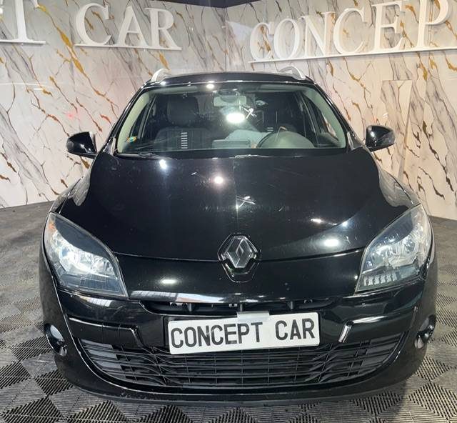RENAULT MEGANE 1.5 DCI EXPRESSION 2011 - 67 900Kms - Distrib ok - Parfait Etat - Suivit RENAULT