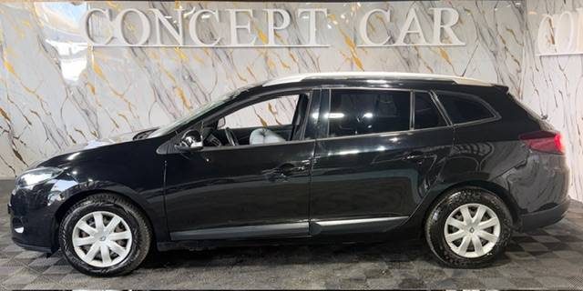 RENAULT MEGANE 1.5 DCI EXPRESSION 2011 - 67 900Kms - Distrib ok - Parfait Etat - Suivit RENAULT