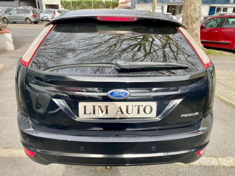 FORD FOCUS 1.8 TDCi 115 GHIA 