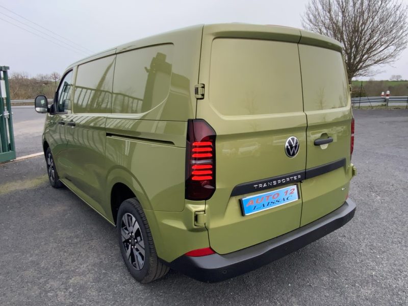 GARANTIE CONSTRUCTEUR 17/02/2031 - TVA RÉCUPÉRABLE VOLKSWAGEN  TRANSPORTER 2,0 150 CV PROCAB 