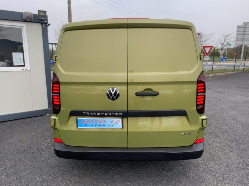 GARANTIE CONSTRUCTEUR 17/02/2031 - TVA RÉCUPÉRABLE VOLKSWAGEN  TRANSPORTER 2,0 150 CV PROCAB 