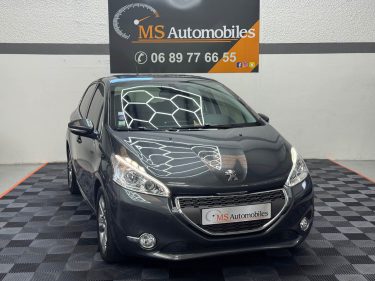PEUGEOT 208 SEULEMENT 18000KM 1.6 VTI 120ch ALLURE 1ERE MAIN GARANTIE 12 MOIS HISTORIQUE COMPLET🇨🇵