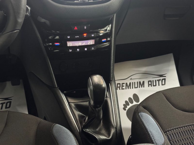 PEUGEOT 208 SEULEMENT 18000KM 1.6 VTI 120ch ALLURE 1ERE MAIN GARANTIE 12 MOIS HISTORIQUE COMPLET🇨🇵