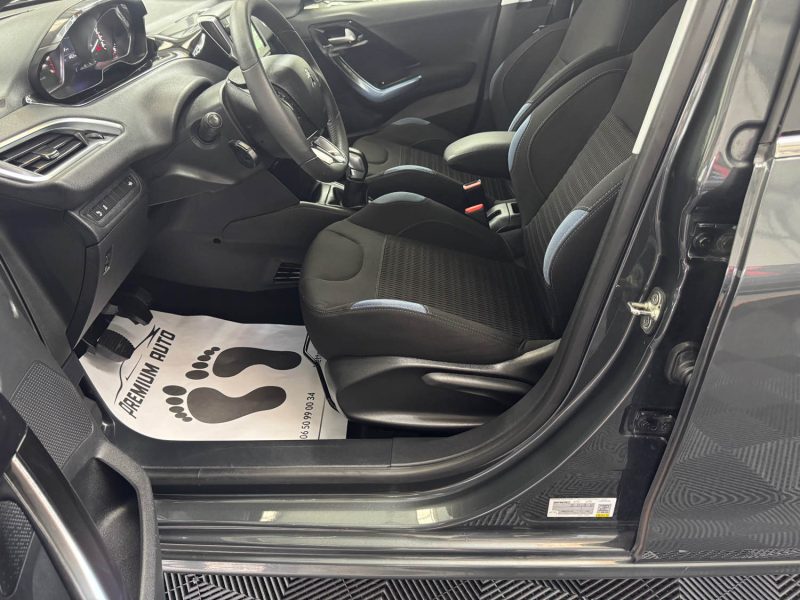 PEUGEOT 208 SEULEMENT 18000KM 1.6 VTI 120ch ALLURE 1ERE MAIN GARANTIE 12 MOIS HISTORIQUE COMPLET🇨🇵