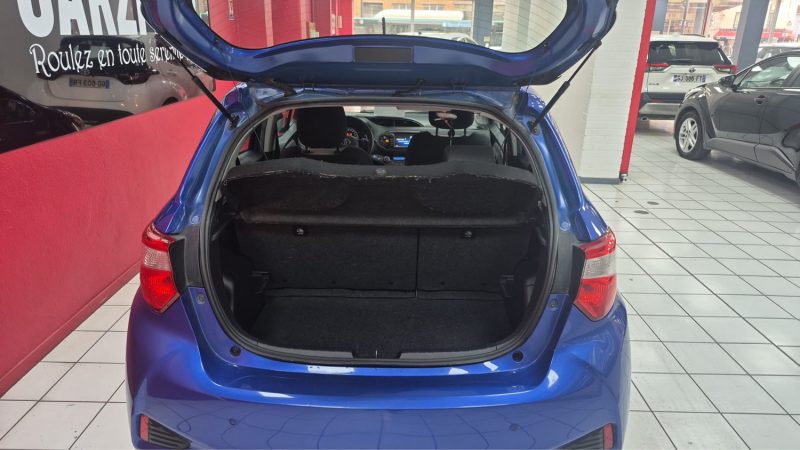 TOYOTA YARIS HYBRIDE 100cv FRANCE BUSINESS/1 ERE MAIN