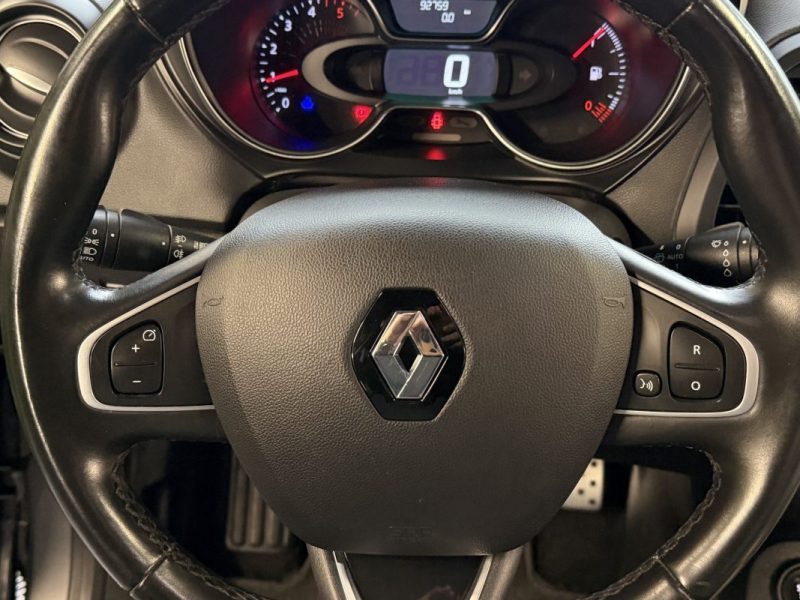 RENAULT CAPTUR PHASE 2 INTENS 1.5 DCI 110 Cv ECRAN GPS TACTILE CAMERA RECUL BVM6 - GARANTIE 1 AN