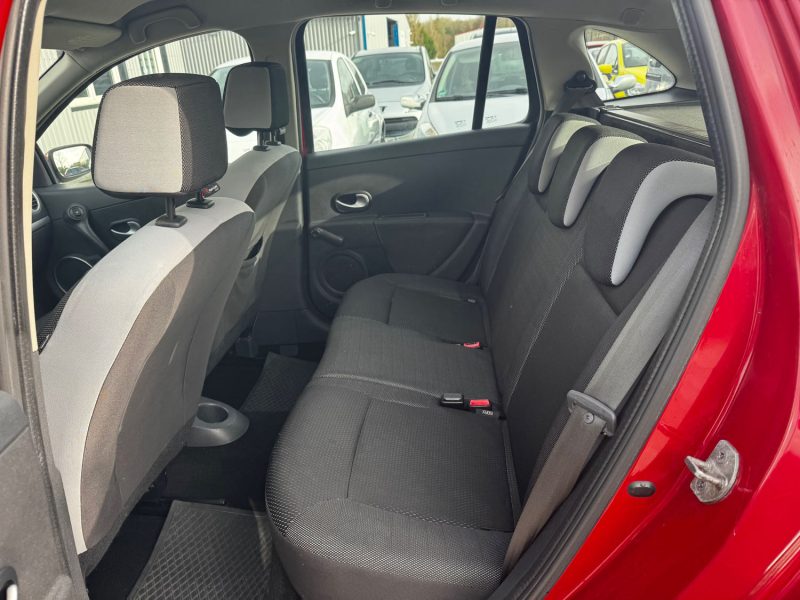 RENAULT CLIO 1.2 16V 101CH GRANDTOUR RIP CURL 2009