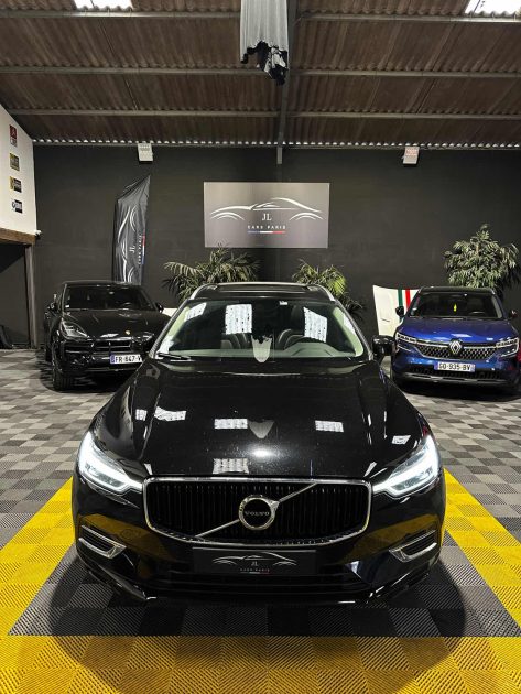 MAGNIFIQUE VOLVO XC60 MOMENTUM 303 CH + 87 CH  (TOIT OUVRANT PANORAMIQUE, HAYON ELECTRIQUE)