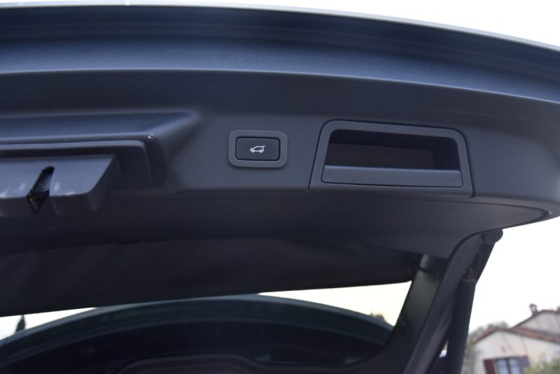 LAND ROVER RR VELAR 2.0 SD4 240CH R-DYNAMIC -101 000KM- GARANTIE 12 MOIS 2017