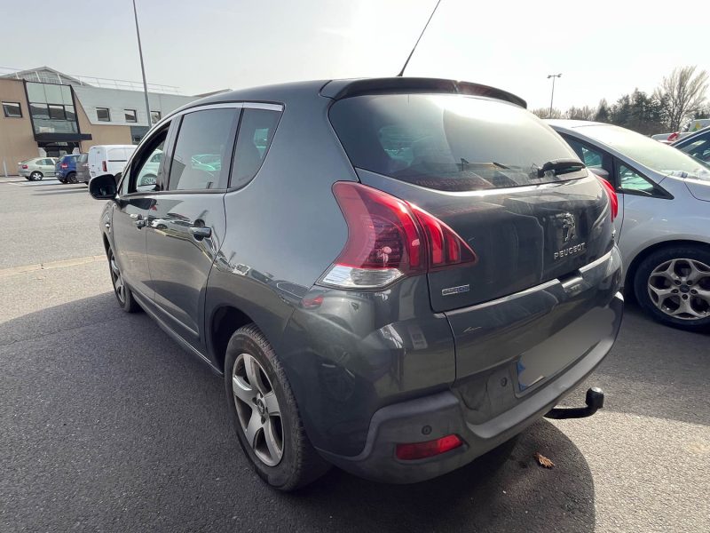 PEUGEOT 3008 1.6 BLUEHDI 120CH ALLURE - VRAI BOITE AUTOMATIQUE - SUIVI PEUGEOT - GARANTIE 12 MOIS 