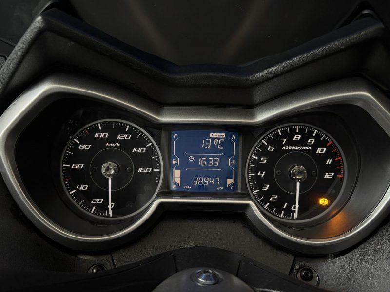 YAMAHA X MAX 125 de  2019