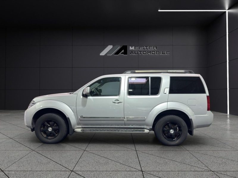 NISSAN PATHFINDER 3.0 DCI V6 7 PLACES 3.0 DCI V6 7 PLACES 2013