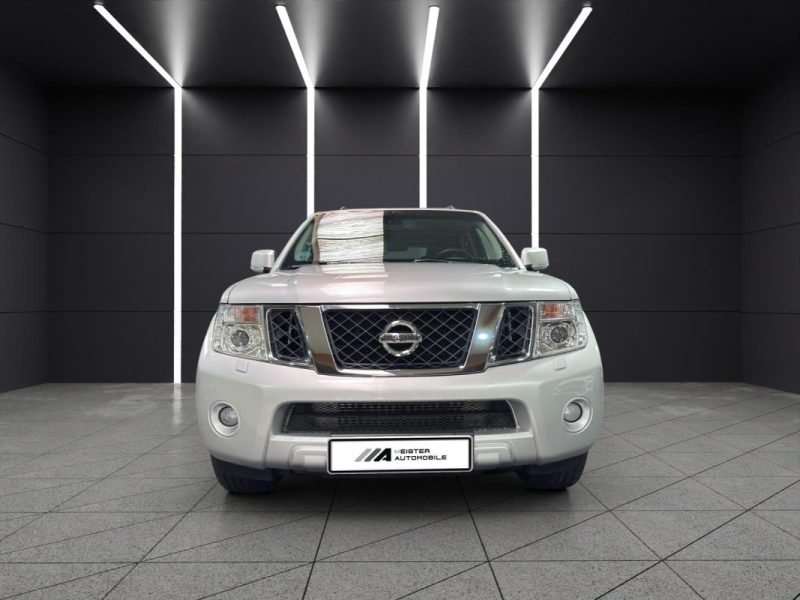 NISSAN PATHFINDER 3.0 DCI V6 7 PLACES 3.0 DCI V6 7 PLACES 2013