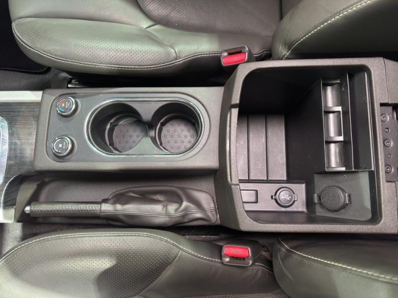 NISSAN PATHFINDER 3.0 DCI V6 7 PLACES 3.0 DCI V6 7 PLACES 2013