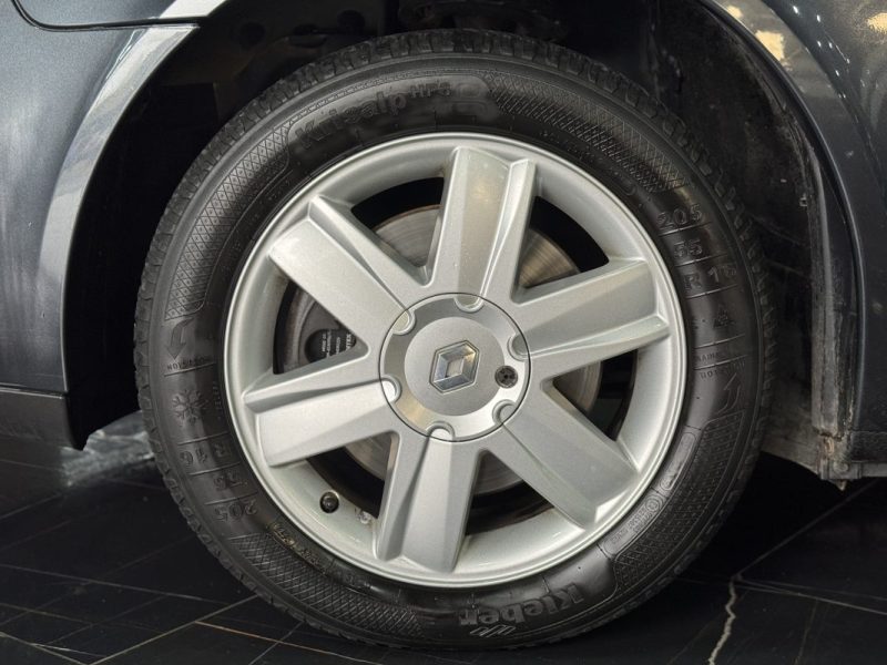 RENAULT LAGUNA EXPRESSION 1.9DCI 120 2004