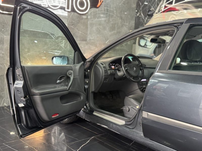 RENAULT LAGUNA EXPRESSION 1.9DCI 120 2004