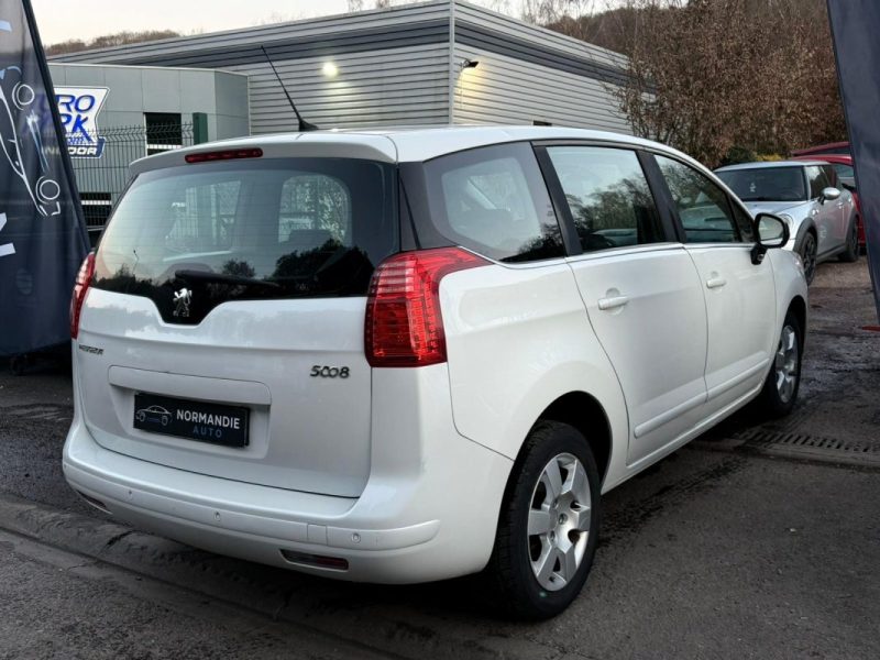 Peugeot 5008 1.6 HDI 110ch Premium Pack 5pl