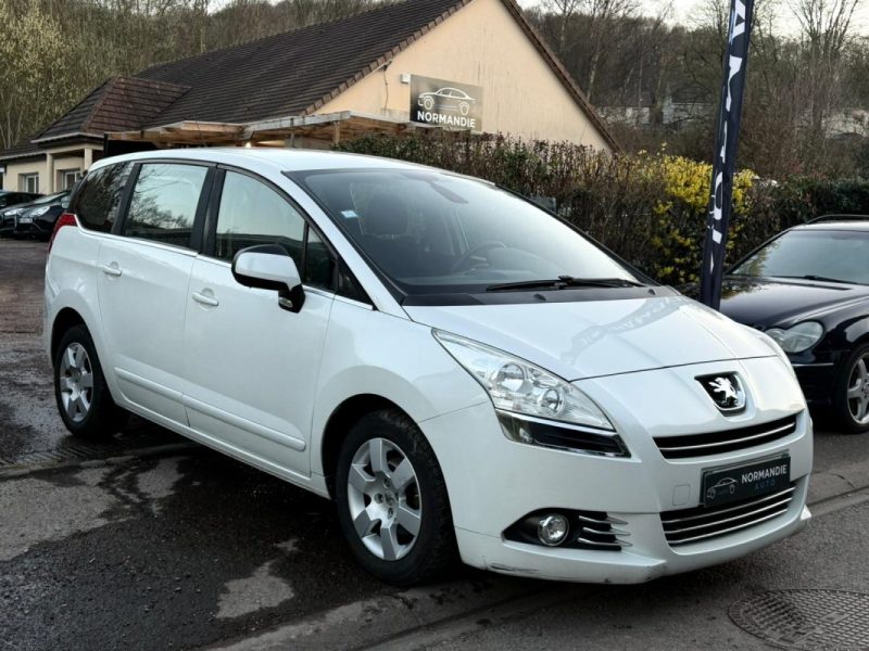 Peugeot 5008 1.6 HDI 110ch Premium Pack 5pl