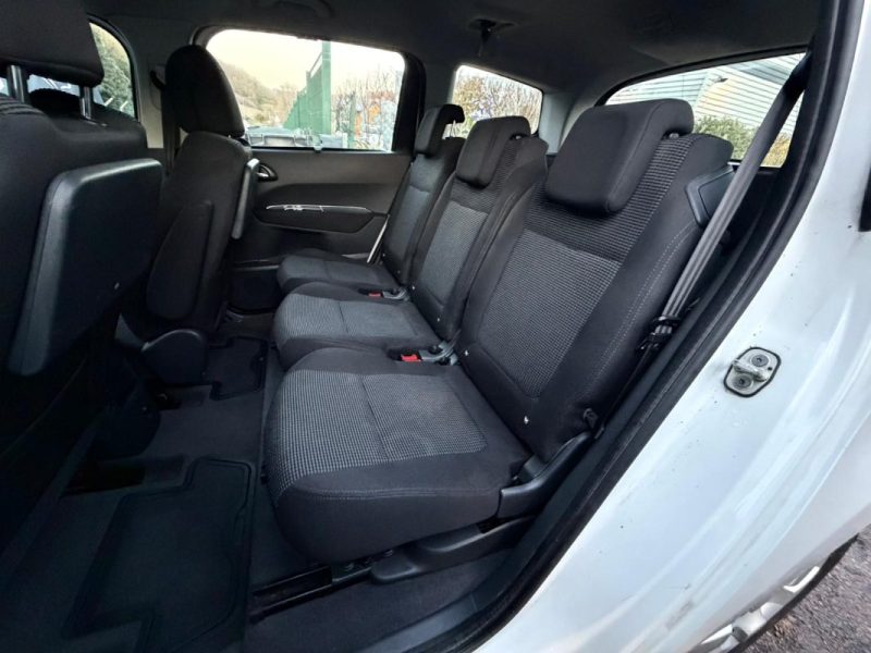 Peugeot 5008 1.6 HDI 110ch Premium Pack 5pl