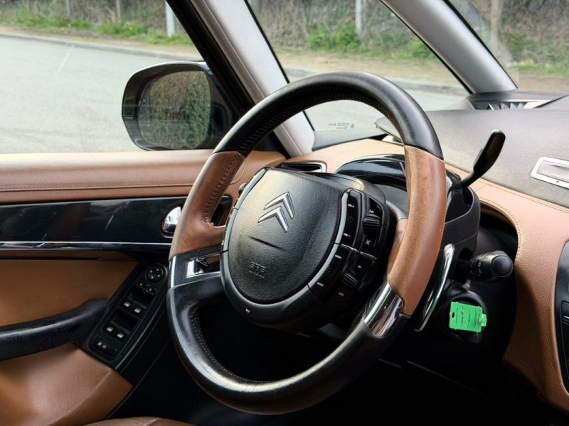 Citroën C4 Picasso 2.0 HDI 138ch Exclusive + BMP6