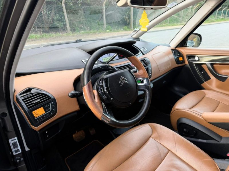 Citroën C4 Picasso 2.0 HDI 138ch Exclusive + BMP6