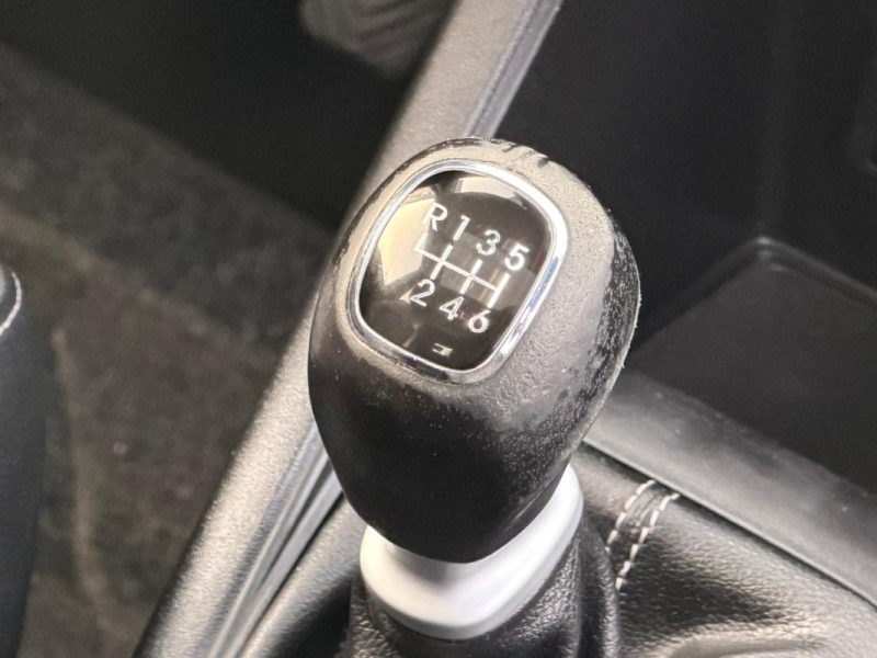 KIA VENGA 1.6 CRDI PREMIUM 