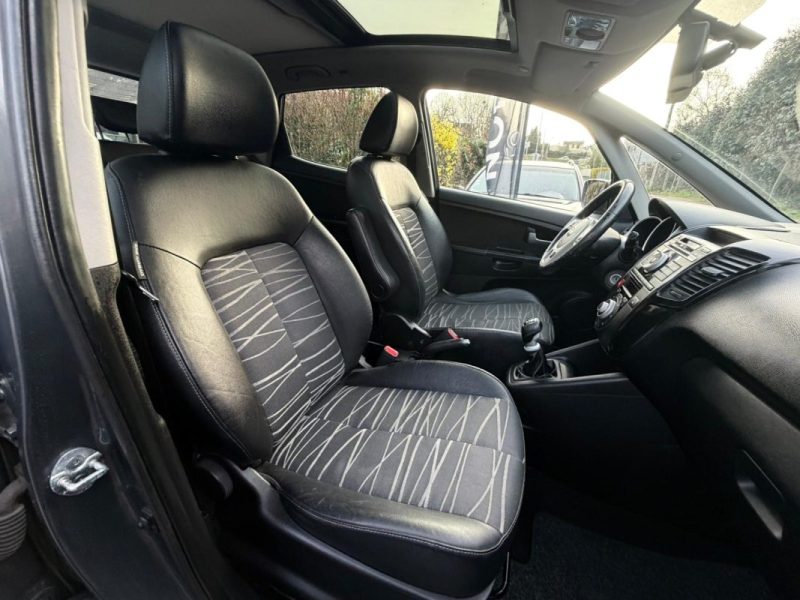 KIA VENGA 1.6 CRDI PREMIUM 