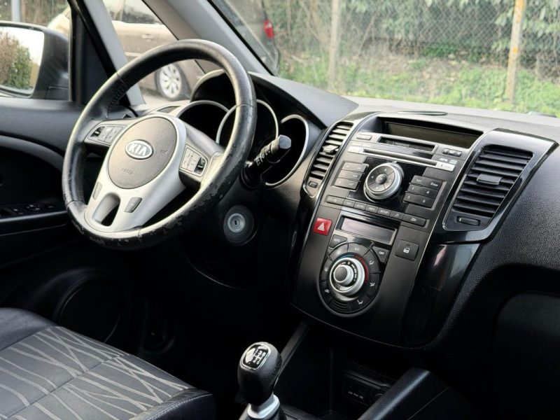 KIA VENGA 1.6 CRDI PREMIUM 