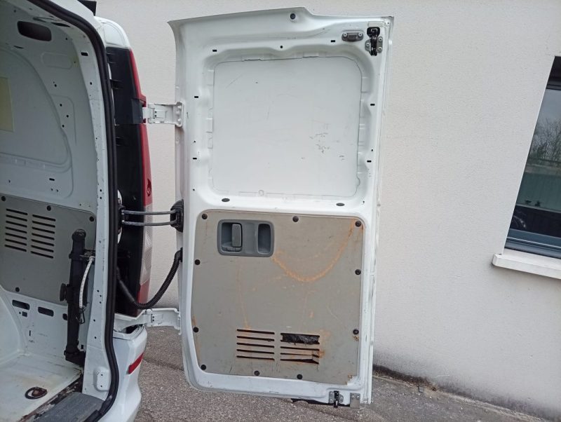 MERCEDES BENZ 111 CDI 