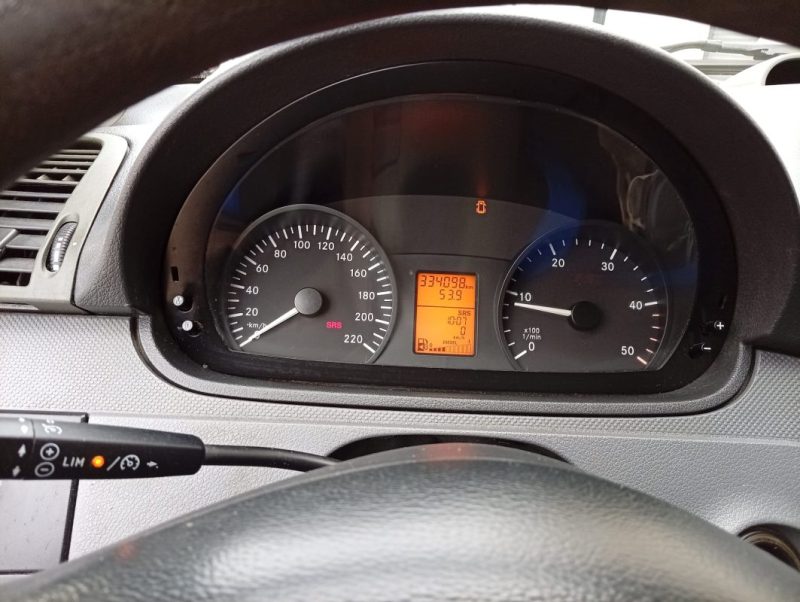 MERCEDES BENZ 111 CDI 