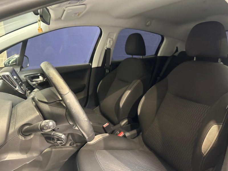 PEUGEOT 208 1.6 92cv e-HDi Business / DISTRIBUTION OK