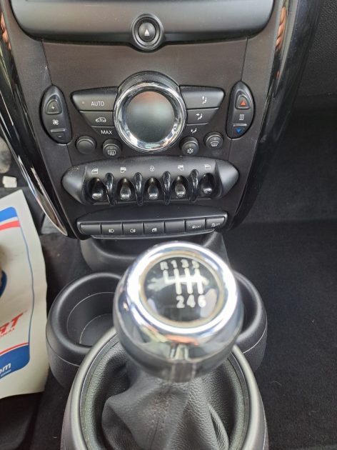 MINI COUNTRYMAN COOPER 122 PACK CHILI 2011