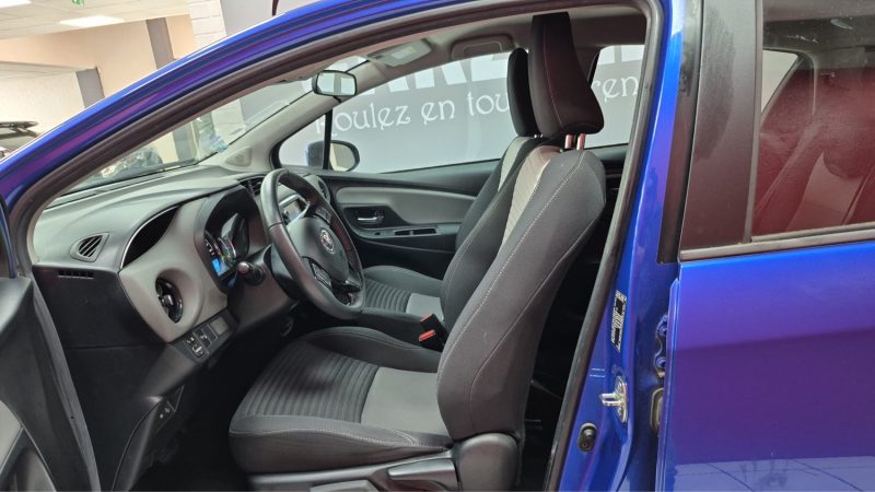 TOYOTA YARIS HYBRIDE 100cv FRANCE BUSINESS/1 ERE MAIN