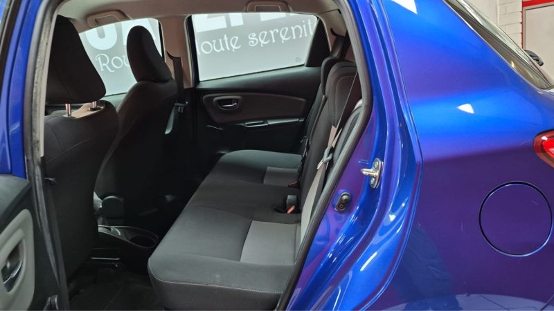 TOYOTA YARIS HYBRIDE 100cv FRANCE BUSINESS/1 ERE MAIN