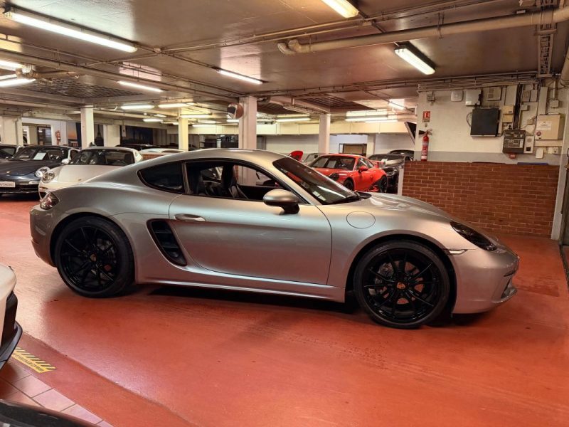 PORSCHE 718 CAYMAN 2.0 300ch 