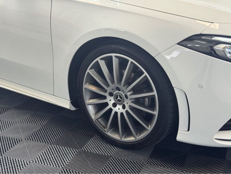 MERCEDES CLASSE A 180 D 116ch AMG LINE 7G-DCT GARANTIE 12 MOIS 