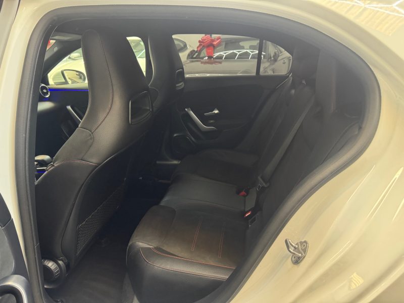 MERCEDES CLASSE A 180 D 116ch AMG LINE 7G-DCT GARANTIE 12 MOIS 