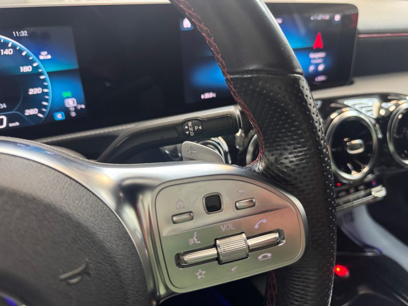 MERCEDES CLASSE A 180 D 116ch AMG LINE 7G-DCT GARANTIE 12 MOIS 