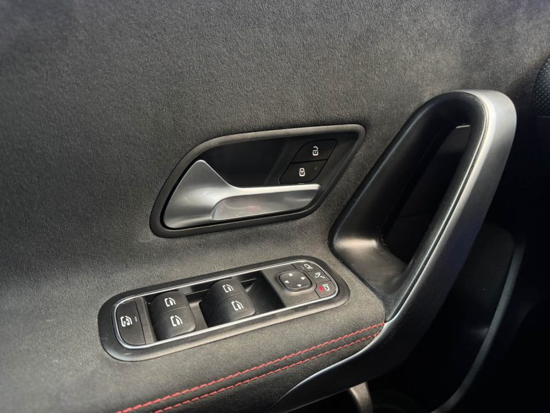 MERCEDES CLASSE A 180 D 116ch AMG LINE 7G-DCT GARANTIE 12 MOIS 