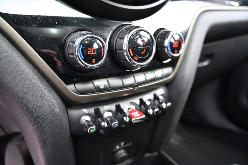 MINI COUNTRYMAN COOPER 136Ch Oakwood Pack John Cooper Works BVA7 12/2018