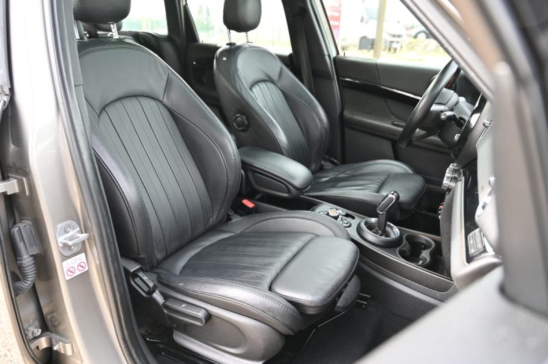 MINI COUNTRYMAN COOPER 136Ch Oakwood Pack John Cooper Works BVA7 12/2018