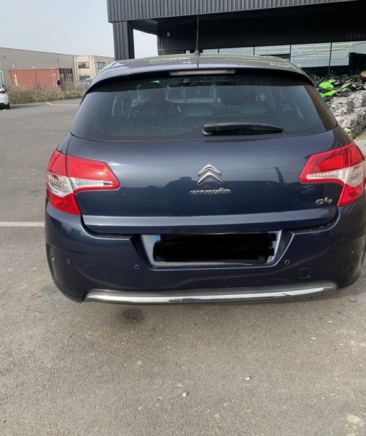 PEUGEOT 108 1.0 ESSENCE 70 CV  2015