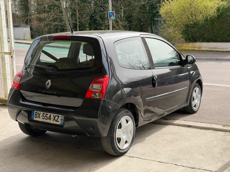 RENAULT TWINGO II 1.2 60CH