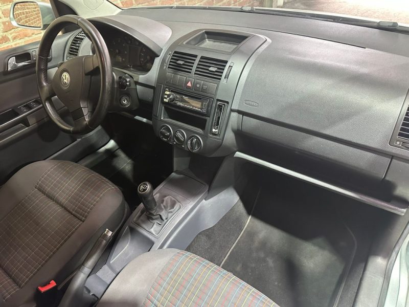 VOLKSWAGEN  POLO 1.4 TDI BLUEMOTION 2009