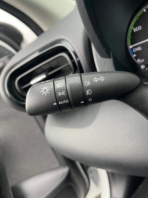 TOYOTA YARIS 4 HYBRIDE 116H BUSINESS- BOITE AUTOMATIQUE- CAMÉRA DE RECUL
