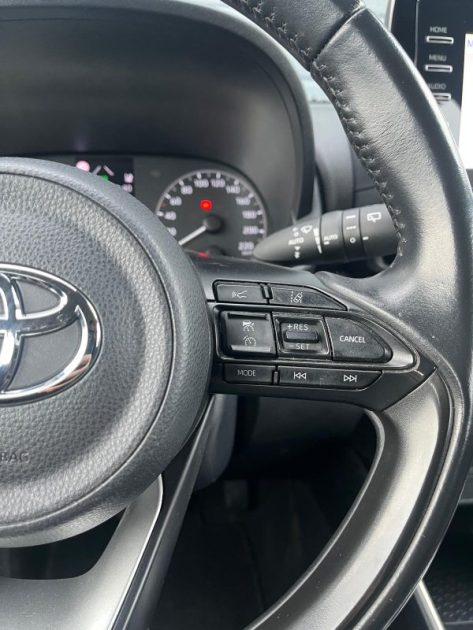 TOYOTA YARIS 4 HYBRIDE 116H BUSINESS- BOITE AUTOMATIQUE- CAMÉRA DE RECUL